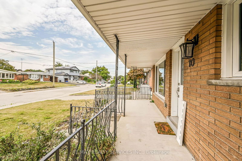 10 Windrush Cres N Hamilton, L8V 2K8 | Image 3