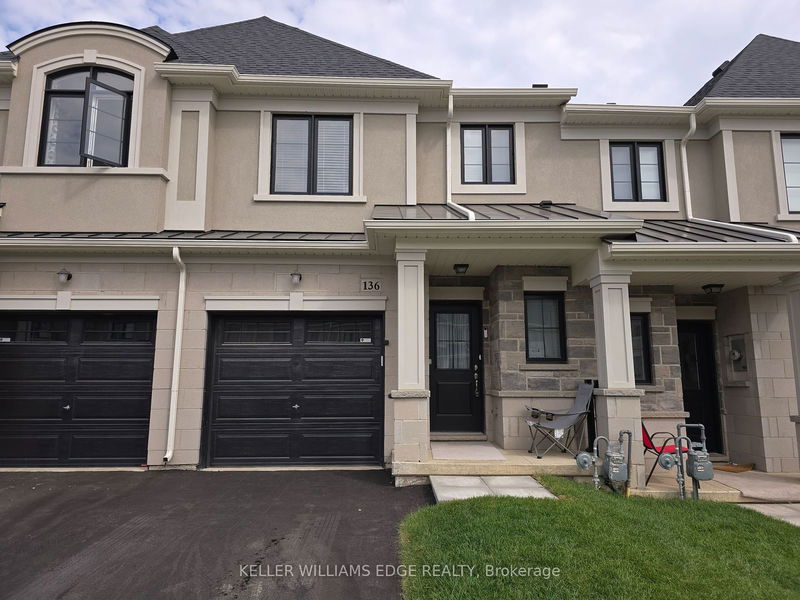 home for lease on 136 Aquasanta Crescent