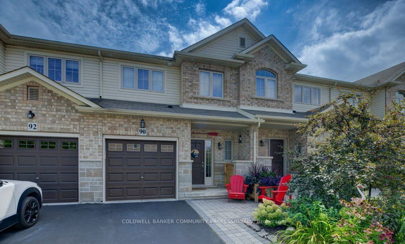 90 Redcedar Cres  Hamilton, L8E 0G3 | Image 2