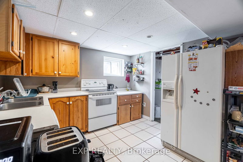 1519 Howland Ave  London, N5V 1W8 | Image 22