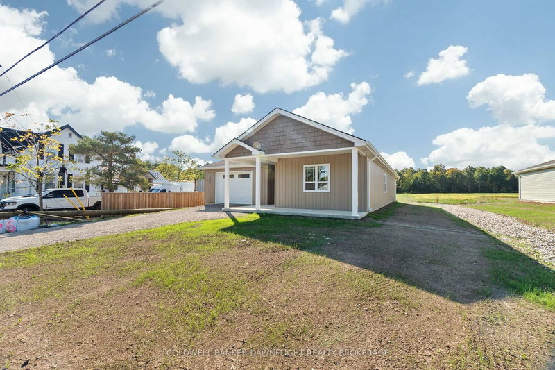 141 Victoria Ave E, South Huron, N0M 1M0 | Image 2