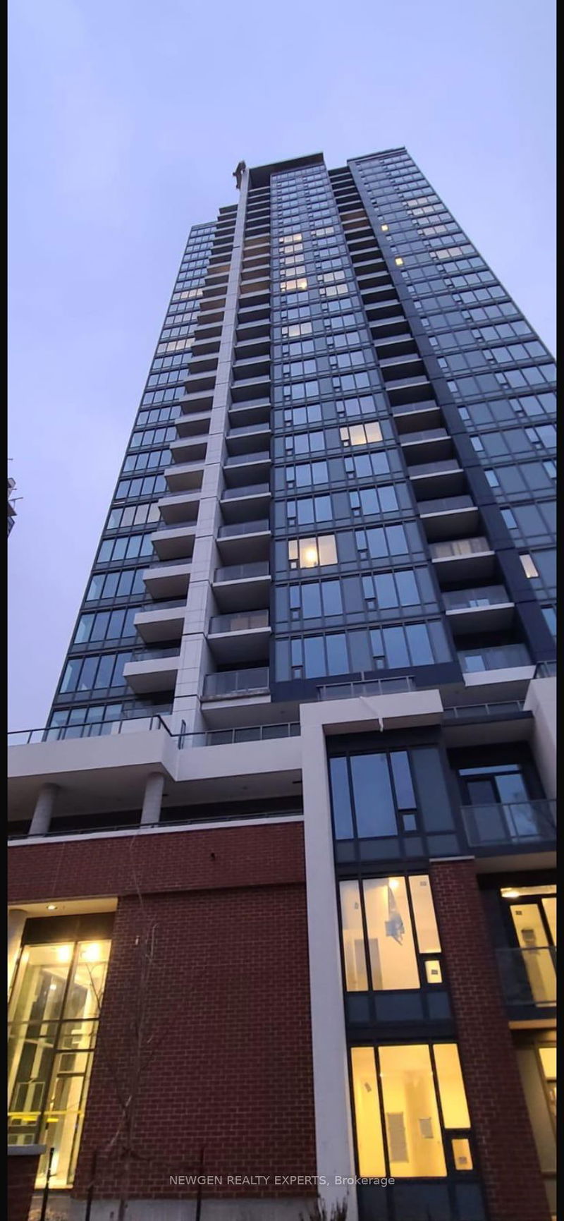 home for lease on 1505-15 Wellington Street S