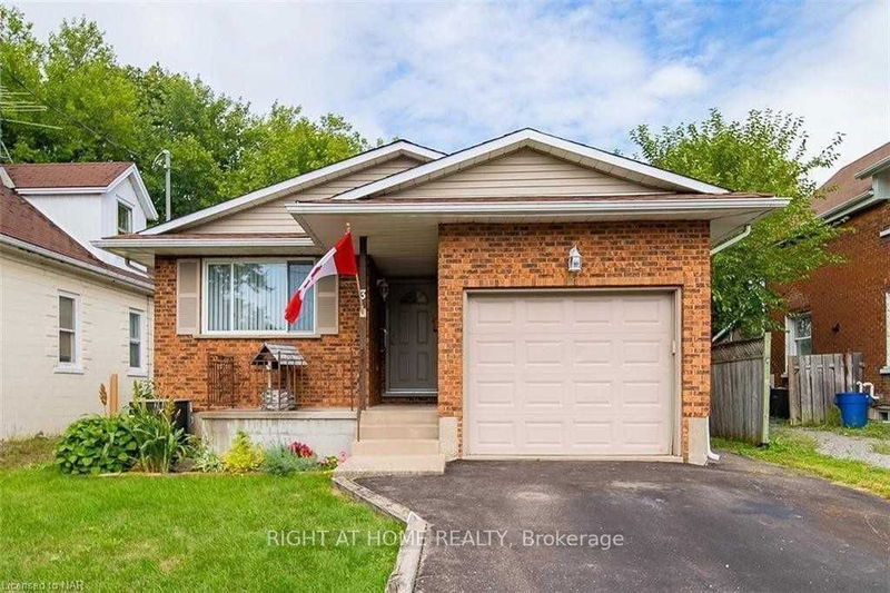 home for lease on 3 Herrick Avenue