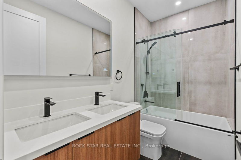 21 Clare Ave  Hamilton, L8H 7C9 | Image 19