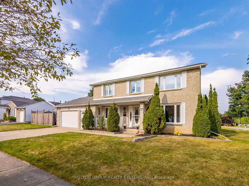 121 Parkland Cres  Kitchener, N2N 1R5 | Image 1