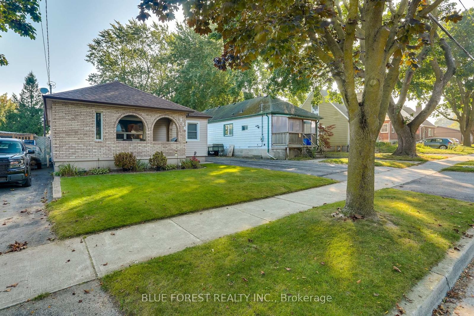 Listing Image 3