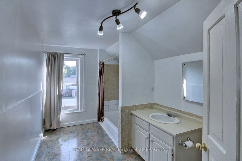 178 WELLINGTON St  London, N6B 2L1 | Image 23