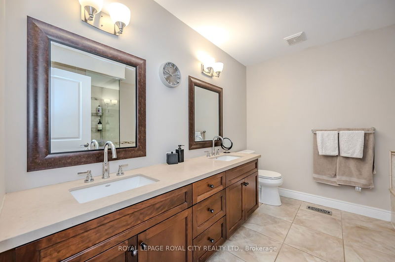 90 Cardigan St  Guelph, N1H 0A4 | Image 25