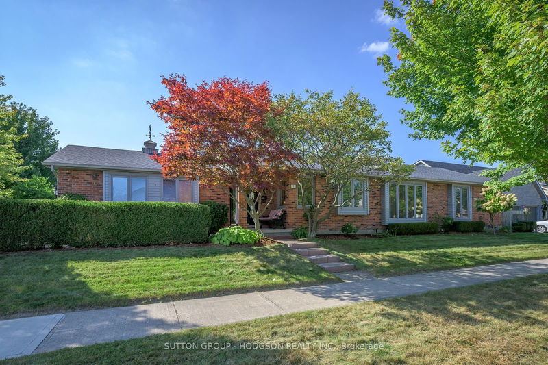 home for sale on 178 Kanata Crescent