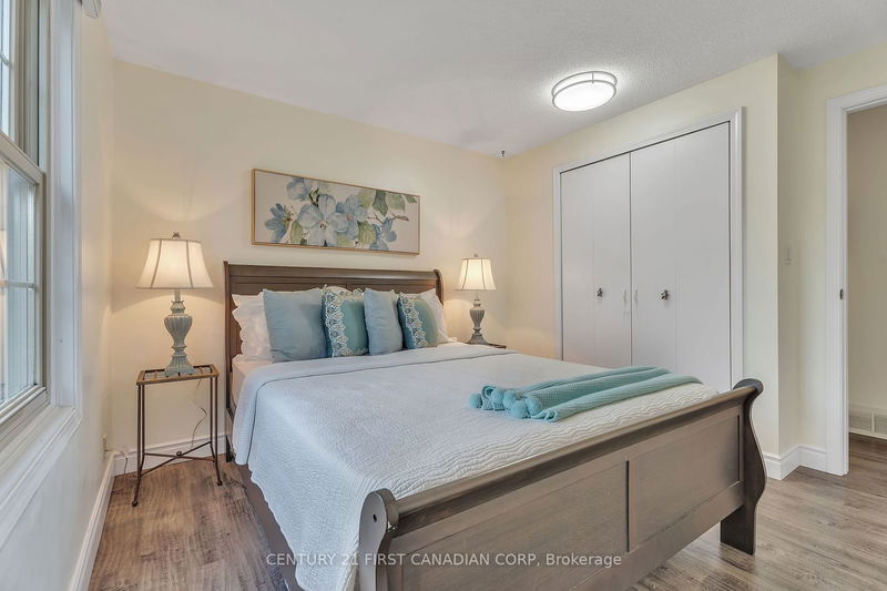 1096 Commissioners Rd W London, N6K 1C4 | Image 20