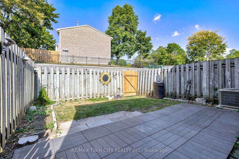  37 - 165 Green Valley Dr  Kitchener, N2P 1K3 | Image 36