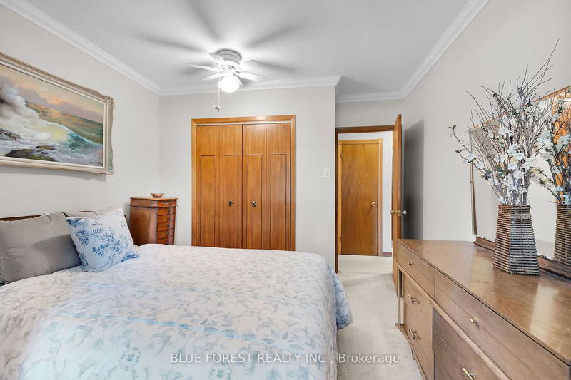 1026 Crumlin Sdrd  London, N5V 1R7 | Image 17