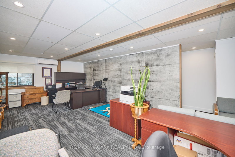 210 Ridgeway Rd, Fort Erie, L0S 1B0 | Image 3