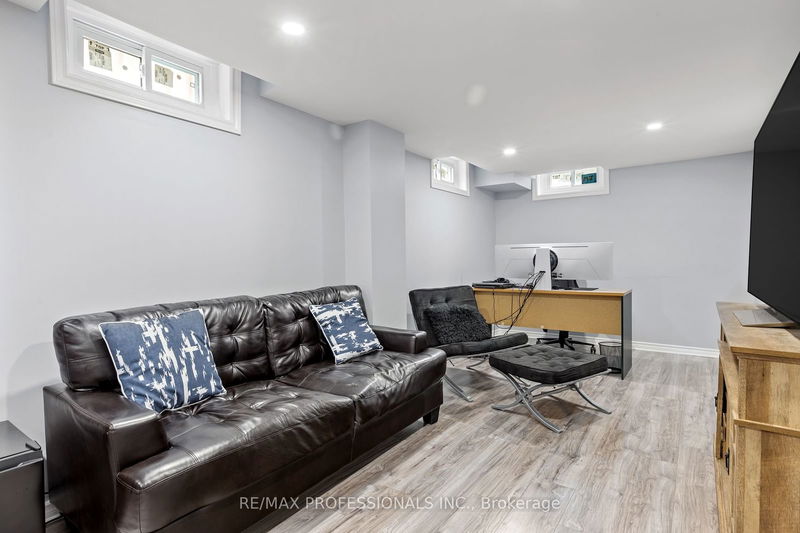 676 Merkley Dr  Ottawa, K4A 1L7 | Image 32