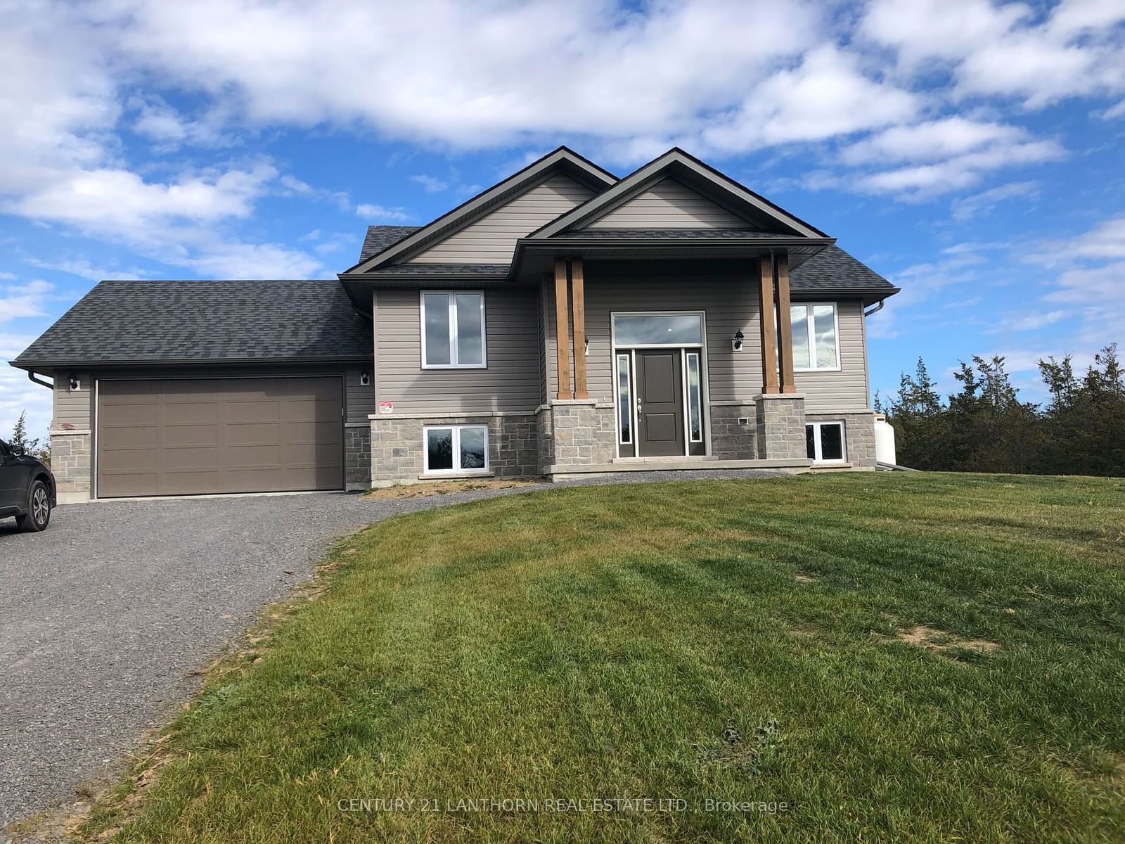 Building at 2567 County Road 5 Road, Prince Edward County, Sophiasburgh