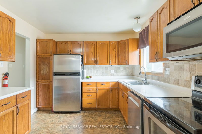 540 Barnes Cres  Peterborough, K9J 7Z3 | Image 9