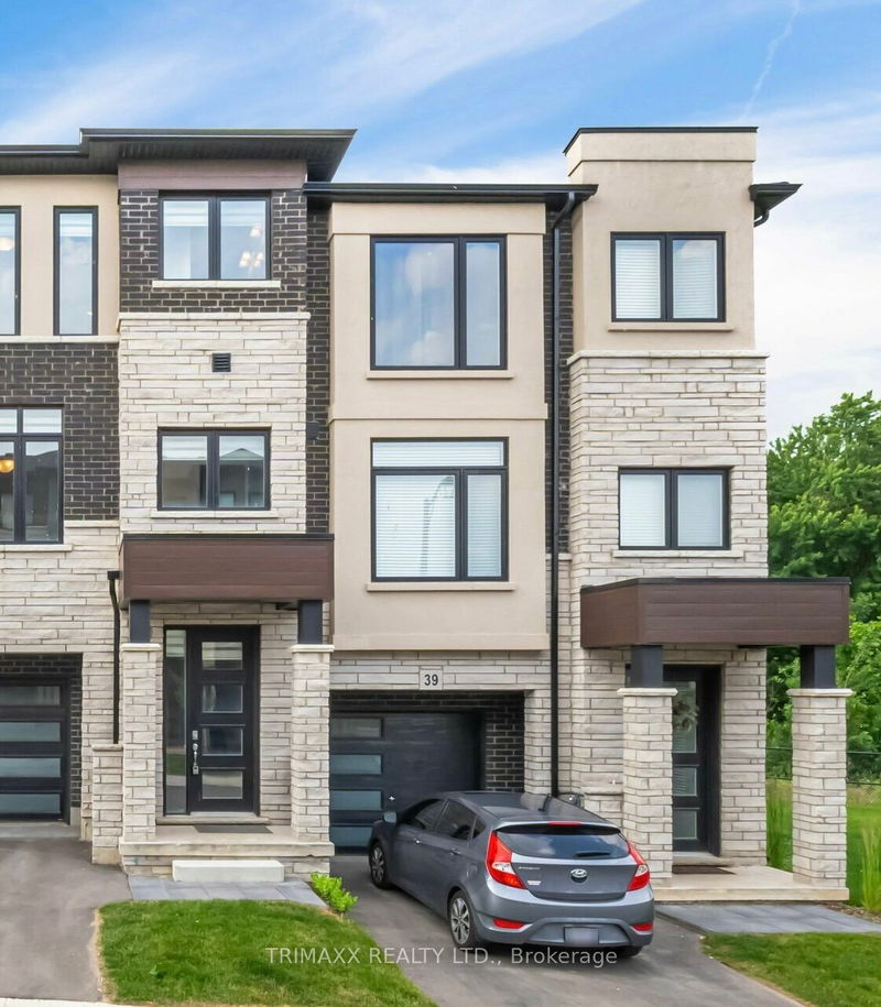 home for sale on 39-290 EQUESTRIAN Way