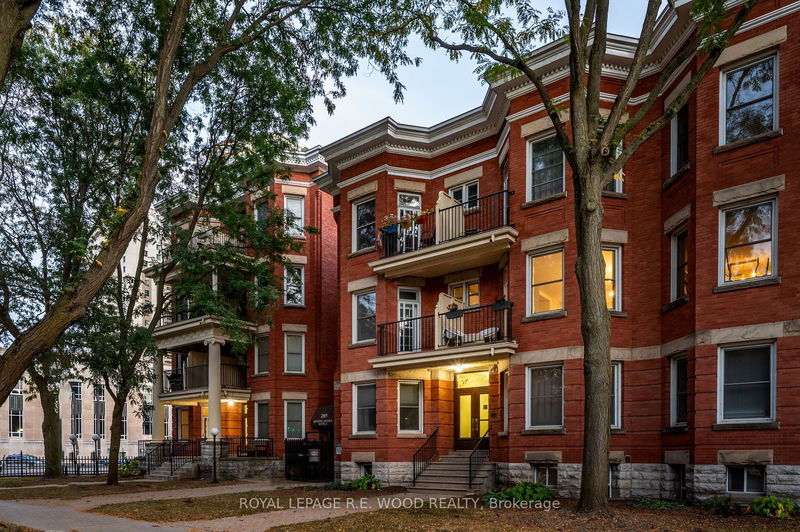 home for sale on 204-275 Queens Avenue