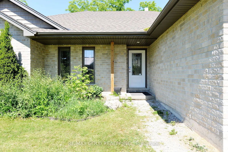 33 Centre St S Brantford, N3S 0G2 | Image 2