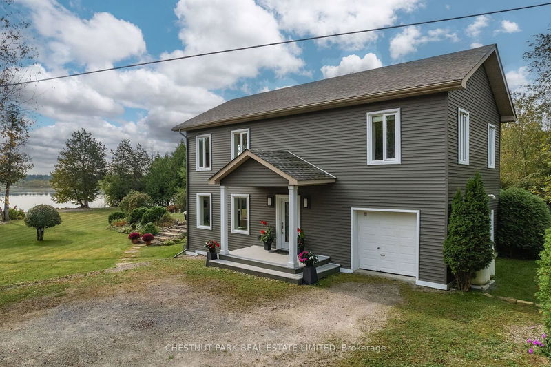 2749 Lakefield Dr  South Frontenac, K0H 1X0 | Image 1