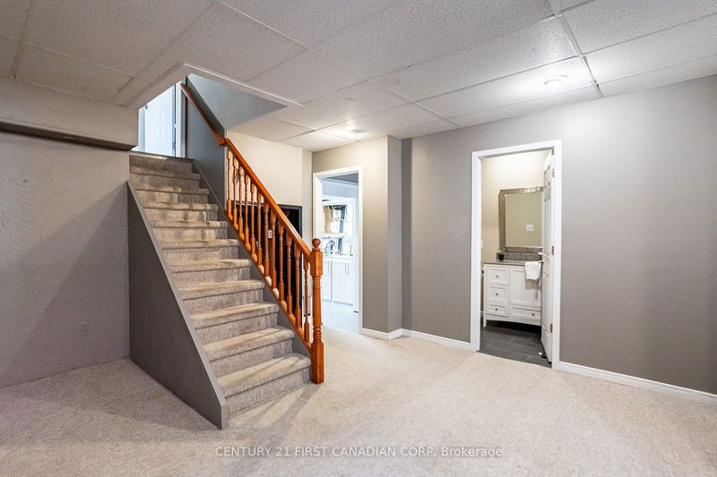 709 Galloway Cres  London, N6J 2Y6 | Image 26