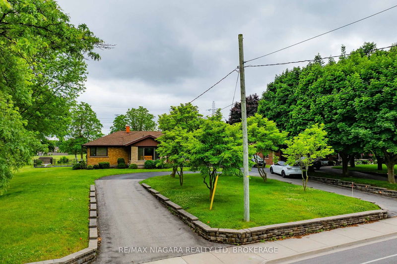 6378 Mountain Rd, Niagara Falls -  image-0-0