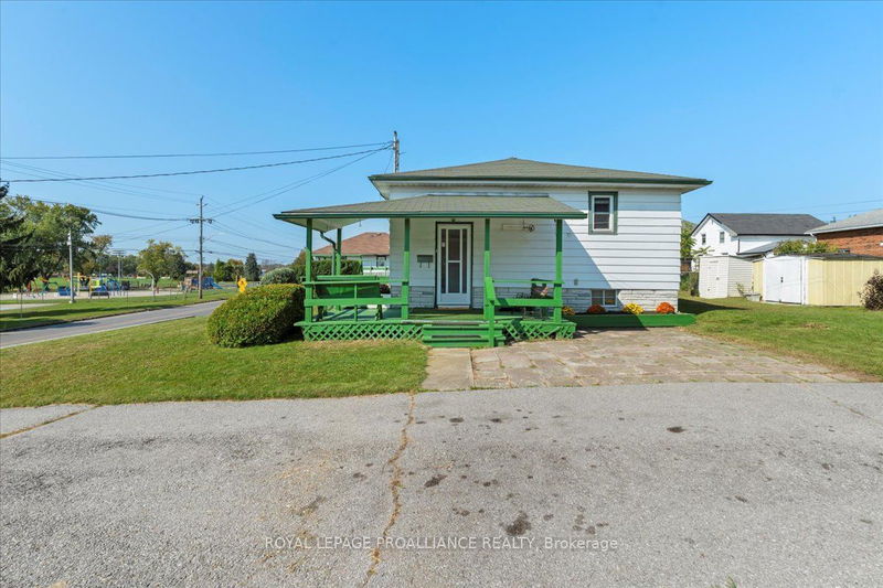 104 Bay St  Quinte West, K8V 1H7 | Image 4