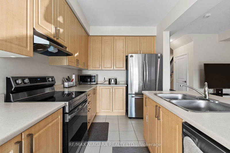 4861 Pettit Ave  Niagara Falls, L2E 0B7 | Image 10