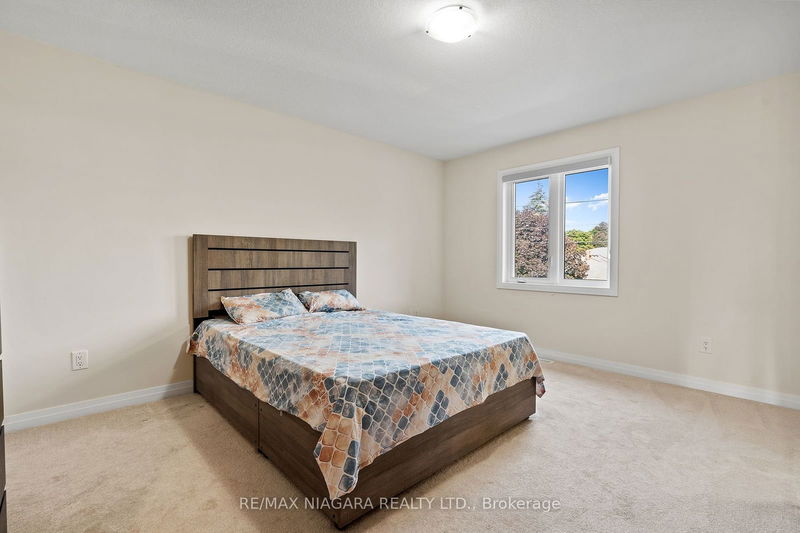 4861 Pettit Ave  Niagara Falls, L2E 0B7 | Image 17