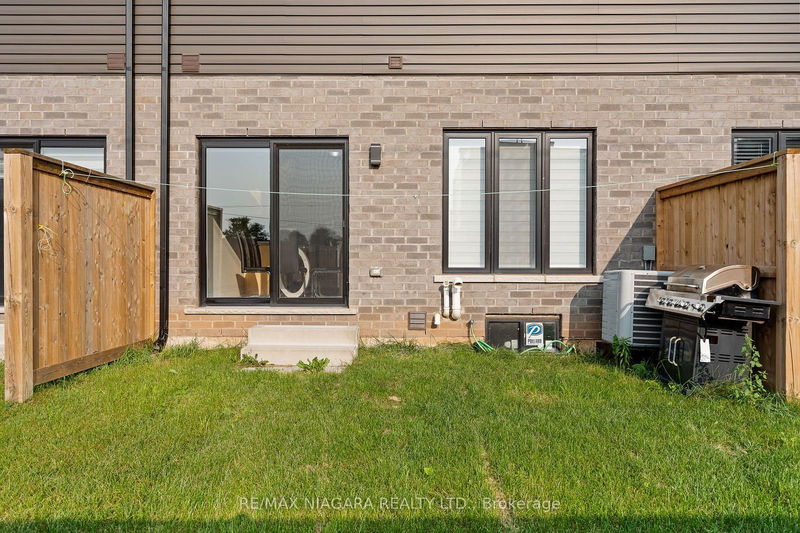 4861 Pettit Ave  Niagara Falls, L2E 0B7 | Image 23