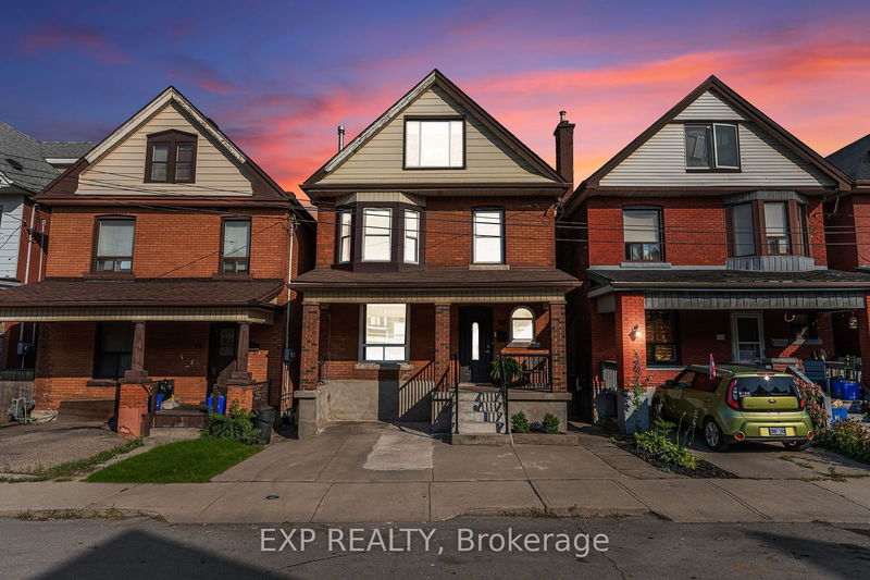 20 Greenaway Ave  Hamilton, L8L 6C4 | Image 2