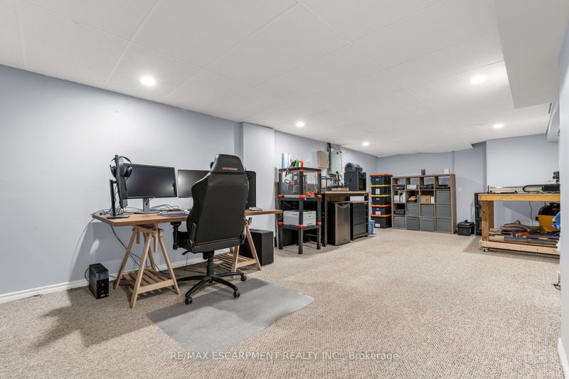 35 TITMOUSE Crt  Hamilton, L9A 4Y9 | Image 27