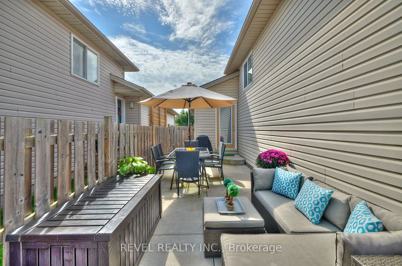 8159 Barrett Cres  Niagara Falls, L2H 3H5 | Image 5