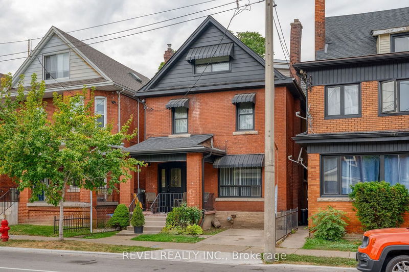 34 Sherman Ave S Hamilton, L8M 2P4 | Image 2