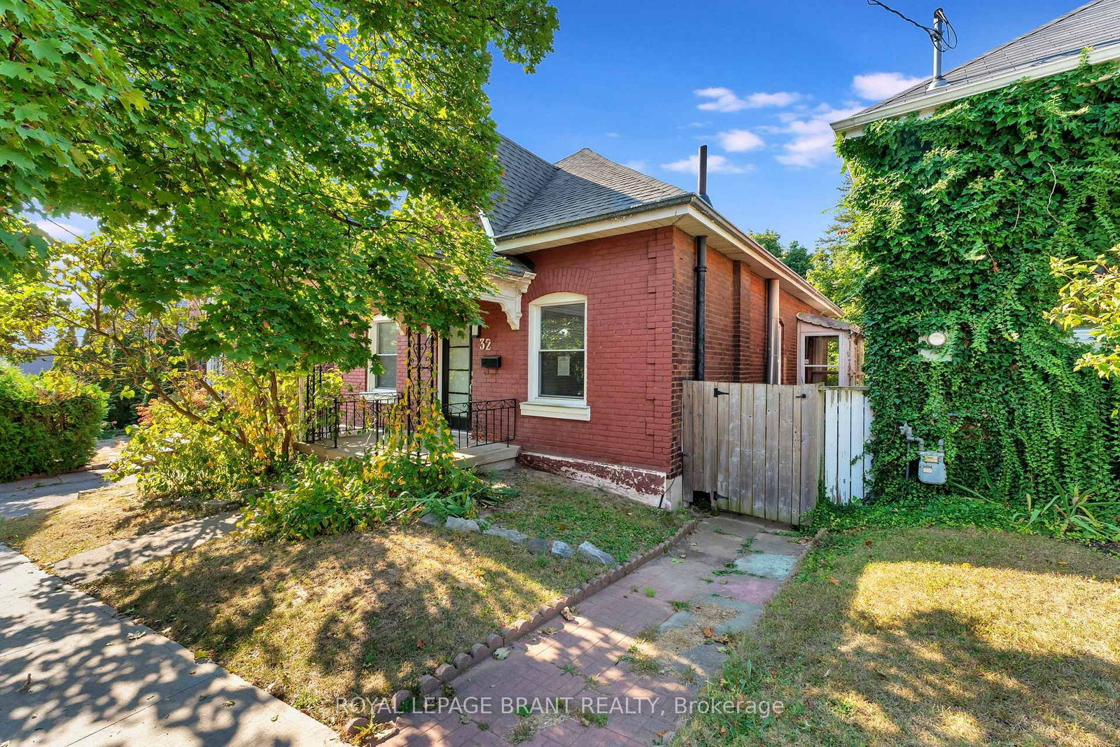 Listing photo 2