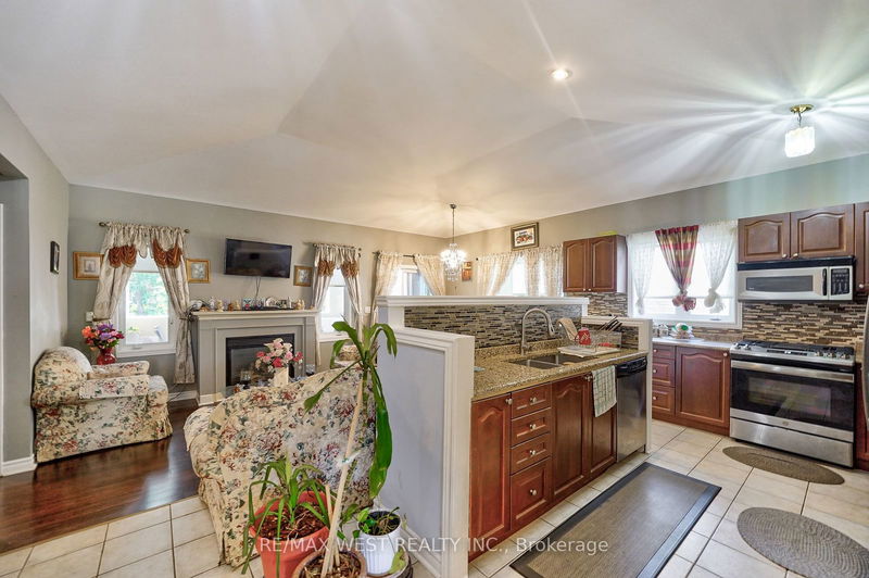 599 Fox Hollow Crt  Woodstock, N4T 1W3 | Image 3