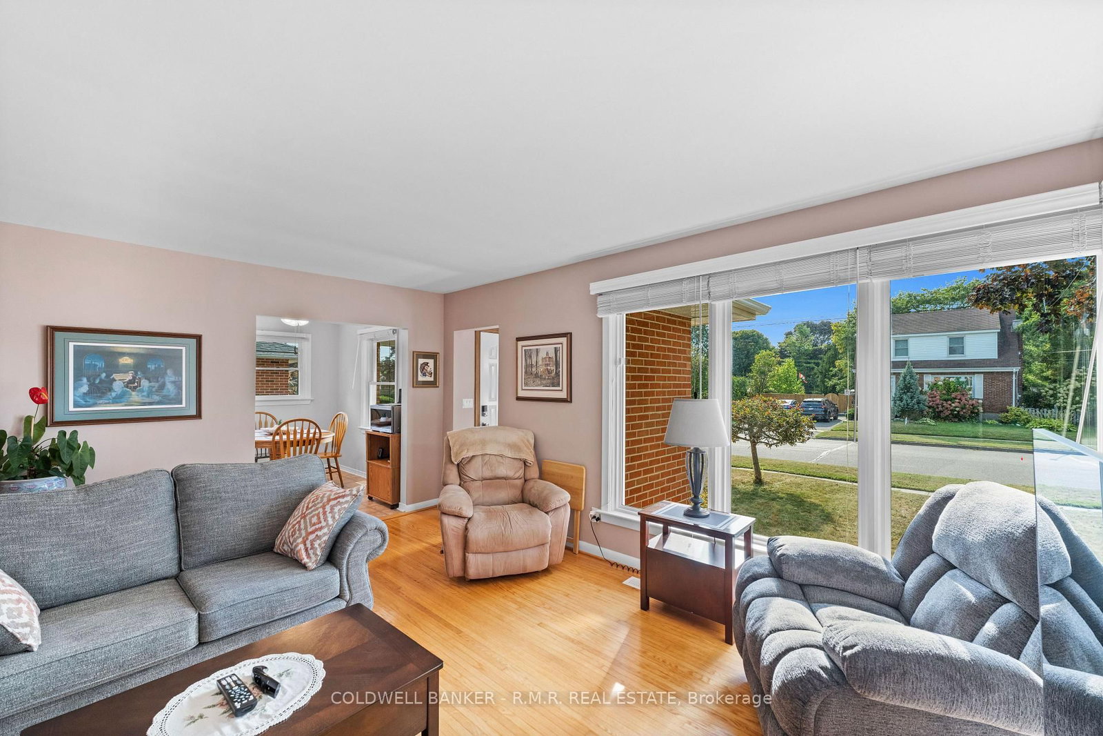 Listing photo 5