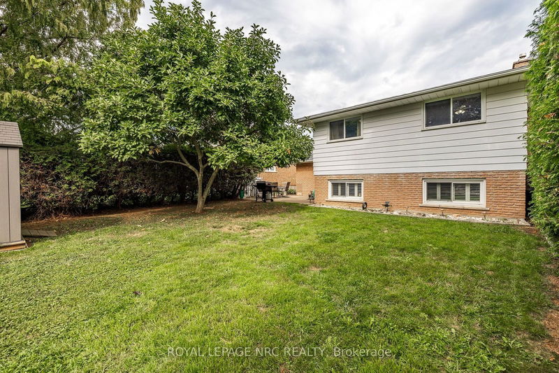 3 Lakebreeze Cres  St. Catharines, L2M 7C2 | Image 16