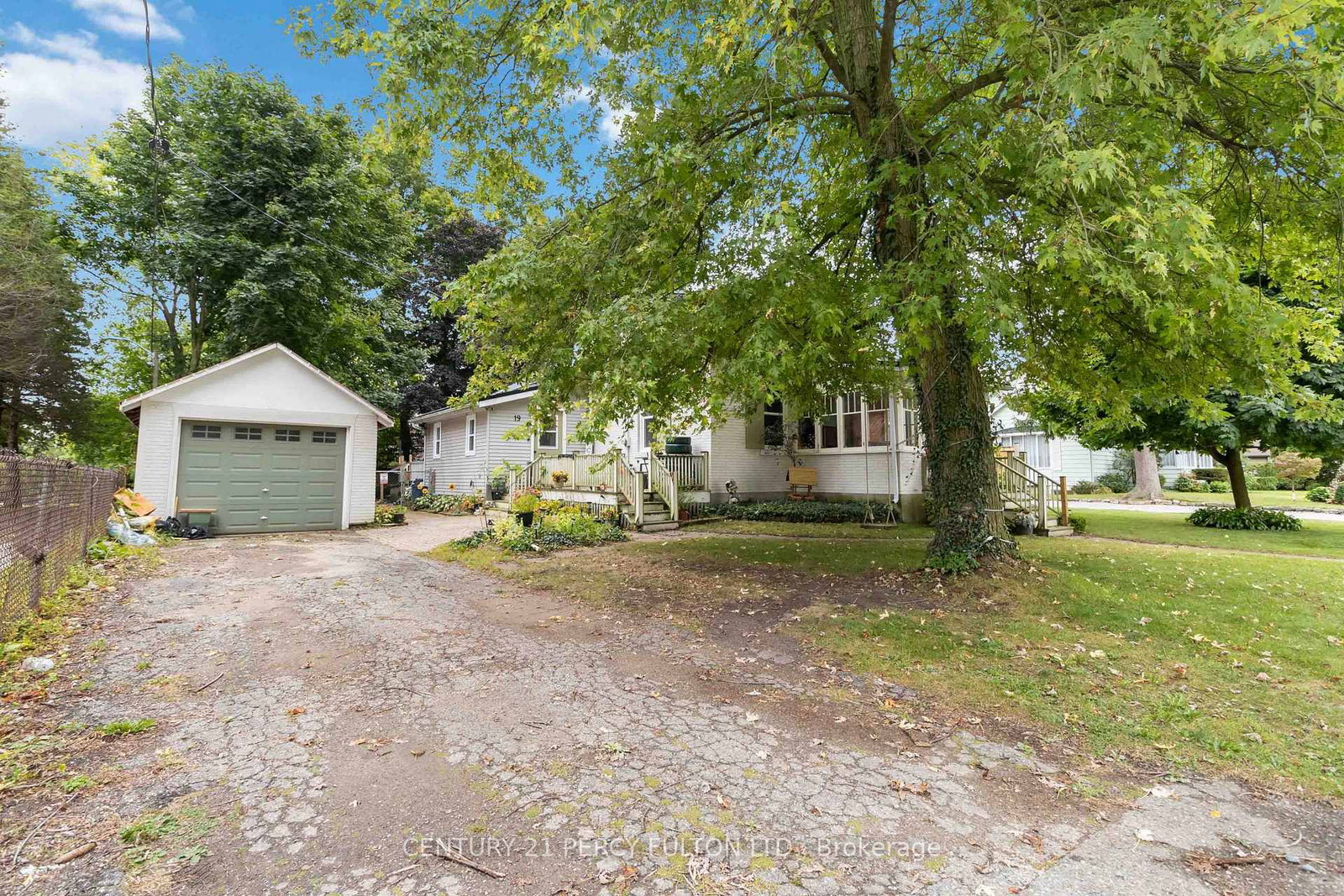 Listing Image 3