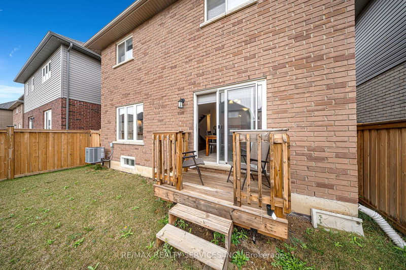 262 Dalgleish Tr  Hamilton, L0R 1P0 | Image 35