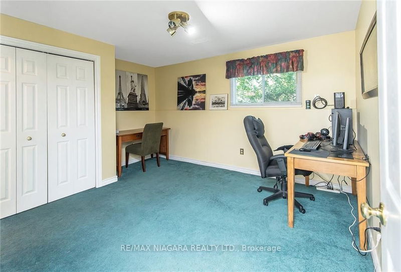 4 College Park Dr  Welland, L3C 6Z6 | Image 35