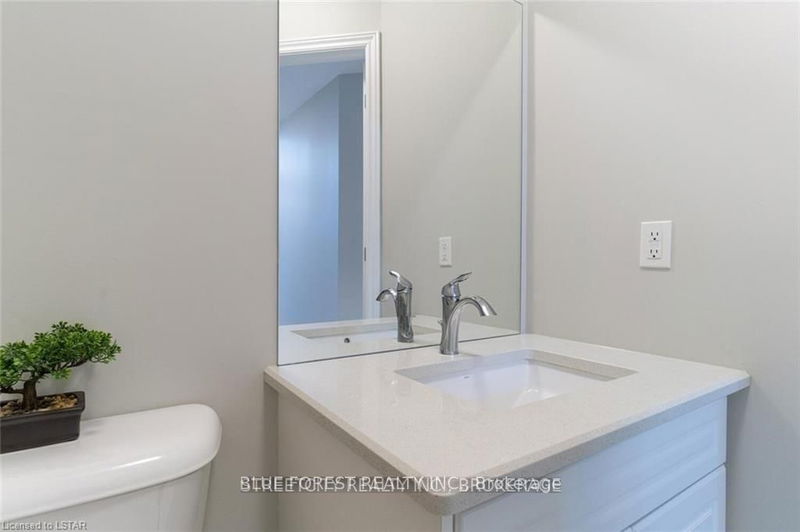 1661 Finley Cres  London, N6G 0T1 | Image 21