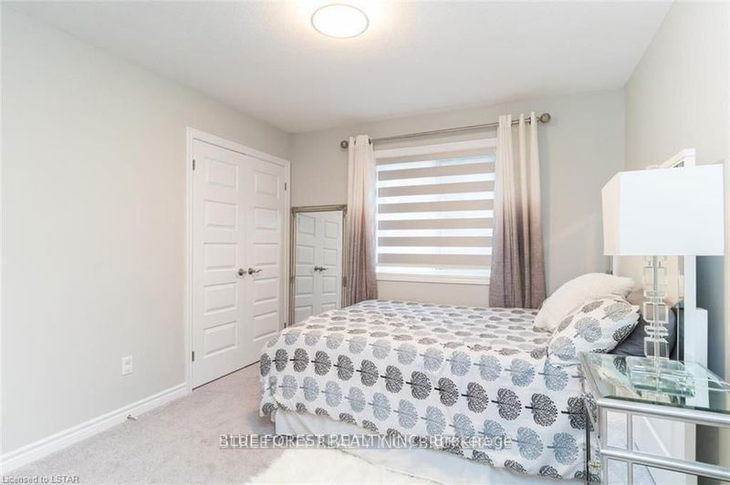 1661 Finley Cres  London, N6G 0T1 | Image 33