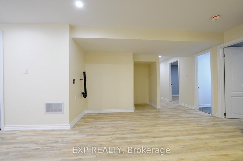 LOWER - 412 Olde Village Lane, Shelburne, L9V 3A4 | Image 3