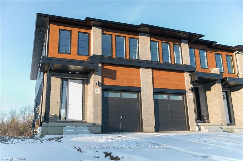 home for lease on 861 Robert Ferrie Drive