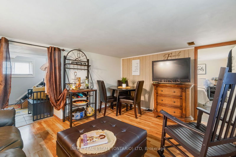 361 Devine St  Sarnia, N7T 1V2 | Image 22