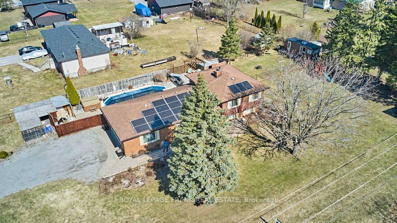 2 Maxwell St  Kawartha Lakes, K0M 1L0 | Image 37