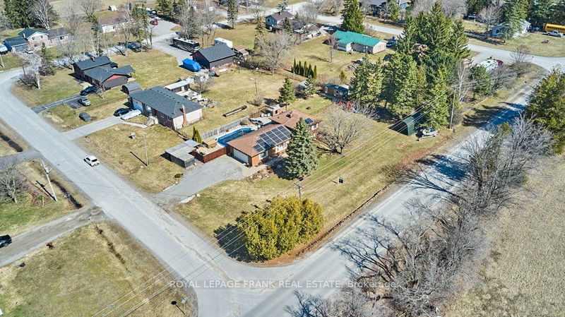 2 Maxwell St  Kawartha Lakes, K0M 1L0 | Image 38