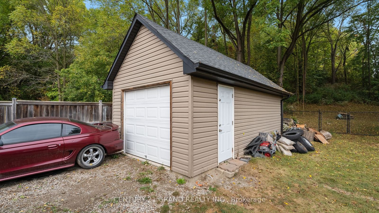 Listing Image 29