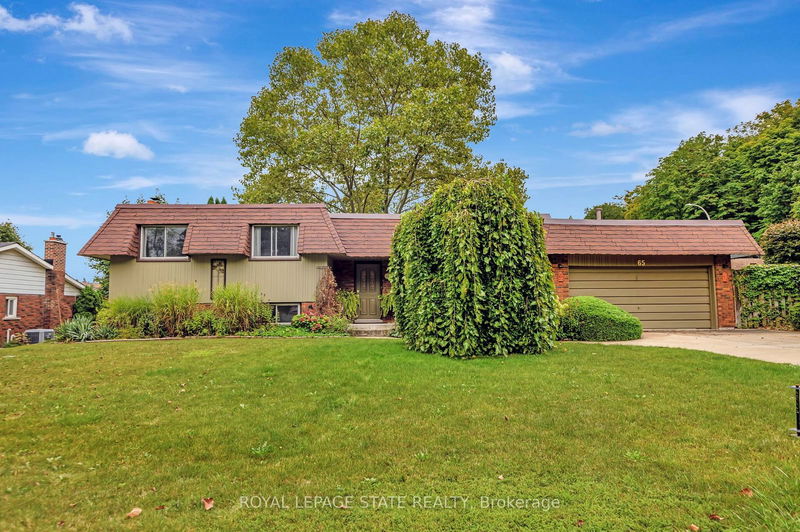 65 Maple Dr  Hamilton, L8G 3C6 | Image 1